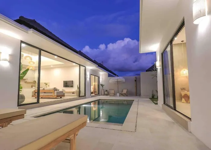 Villa Isea-3 Bedroom With Pool *